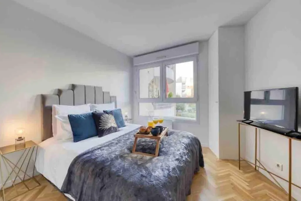 20 M² Metro 7 A 5 Min A Pied Apartment Le Kremlin-Bicetre 0*,  France