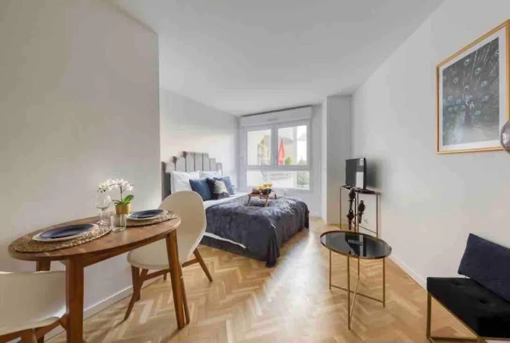 20 M² Metro 7 A 5 Min A Pied Apartment Le Kremlin-Bicetre
