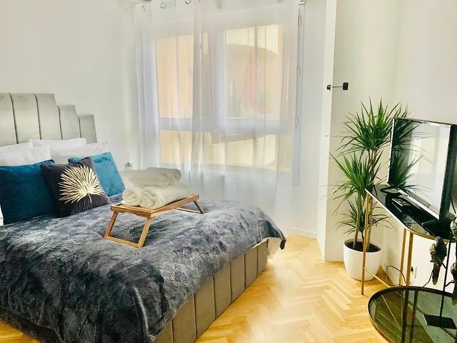 20 M² Metro 7 A 5 Min A Pied Apartment Le Kremlin-Bicetre